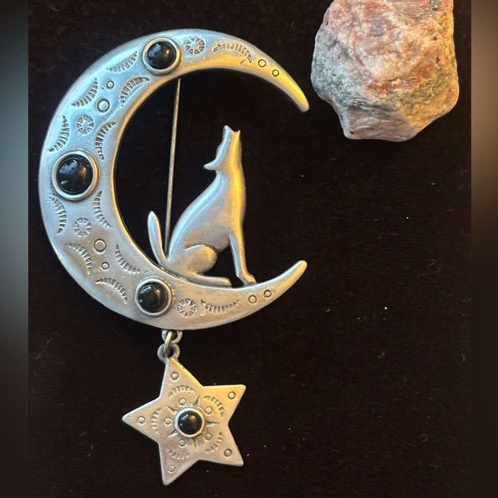 Vintage JJ Howling Wolf Moon Brooch | Celestial Pewter Star Pin | 80s JJ Jewelry